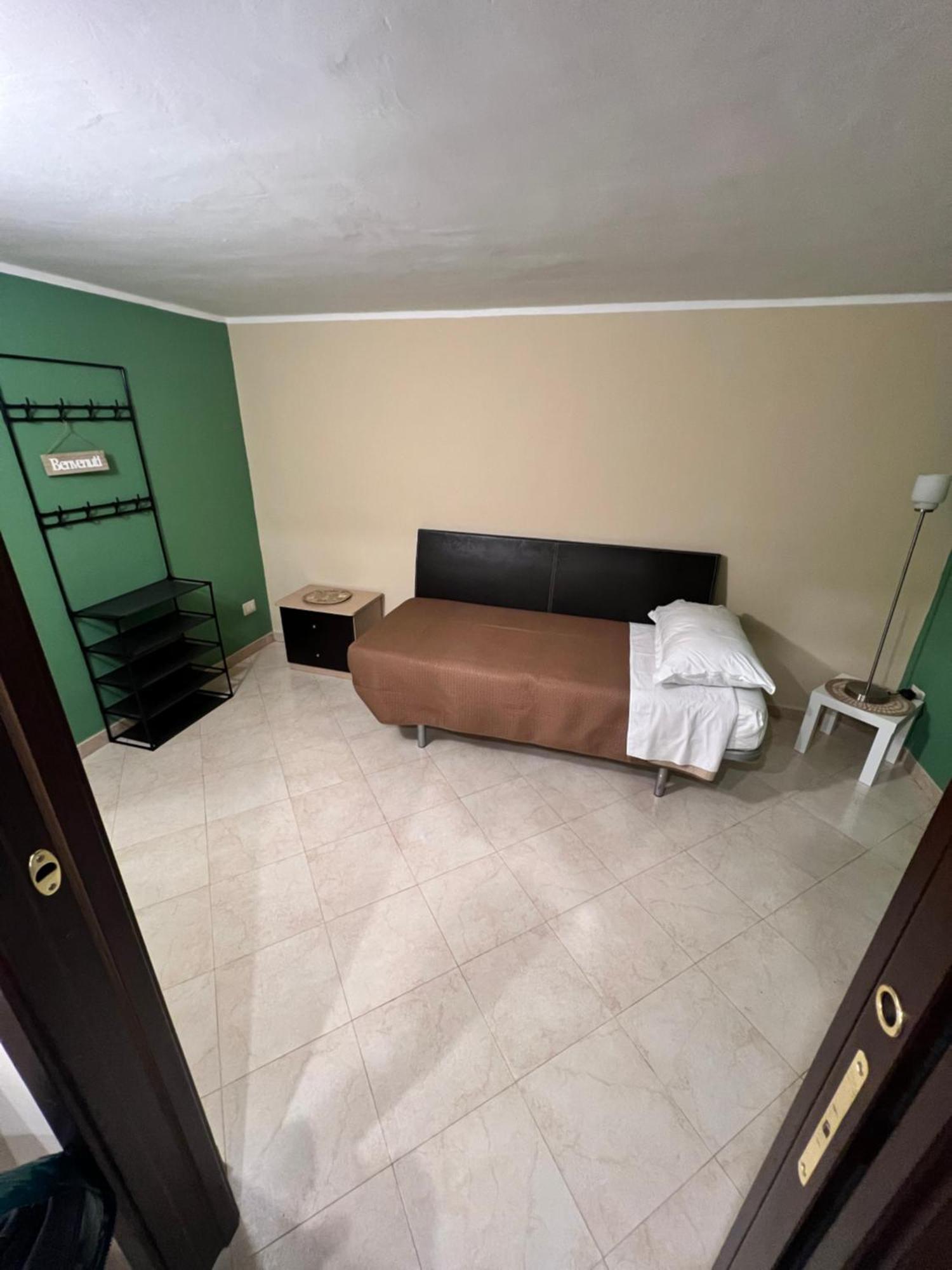 Piazzetta 42 Holiday Room Trani Bagian luar foto
