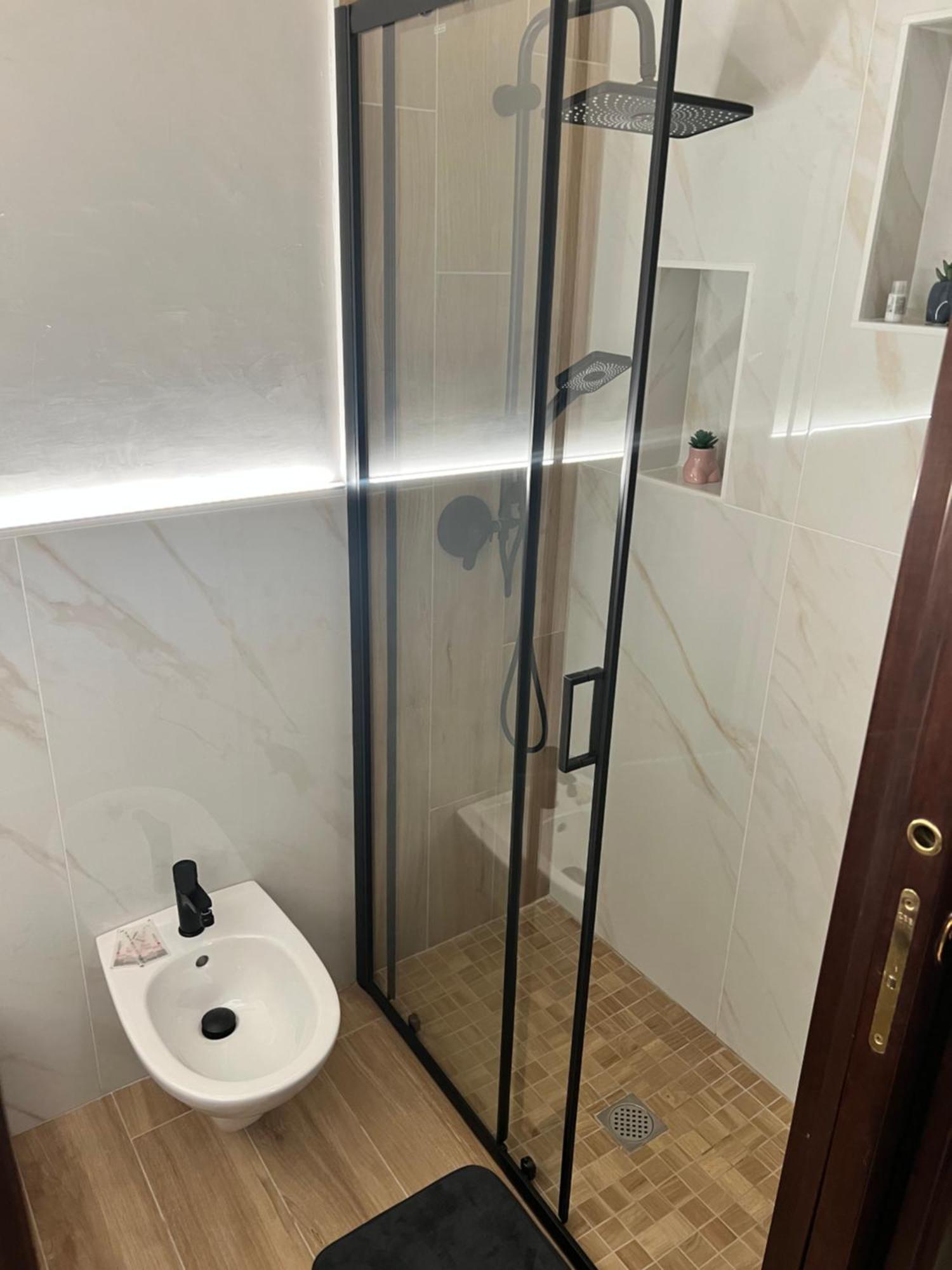 Piazzetta 42 Holiday Room Trani Bagian luar foto